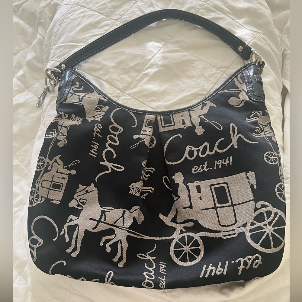 COACH classic black/cream shoulder bag